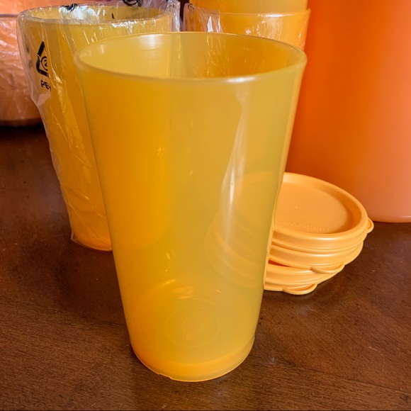 Tupperware Pitcher and Tumblers Set - Picture 3 of 7